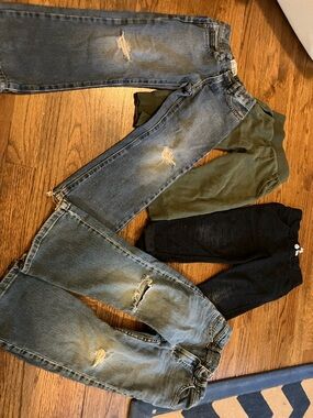 Men's Distressed Blue Denim Jeans - Classic Fit